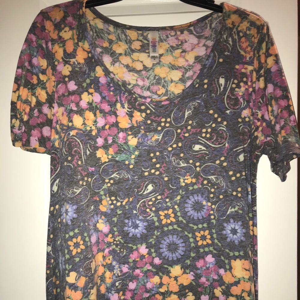 Lularoe top